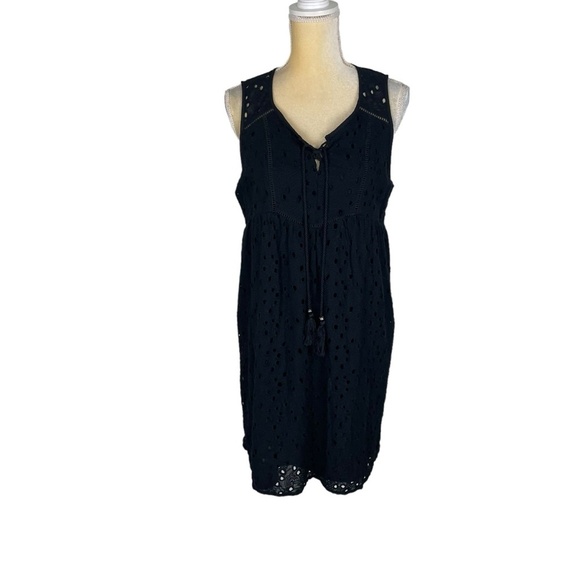 Knox Rose Dresses & Skirts - Knox Rose Bohemian Eyelet Dress Black Sleeveless Lace-Up Fringe‎ Tassel Tunic L